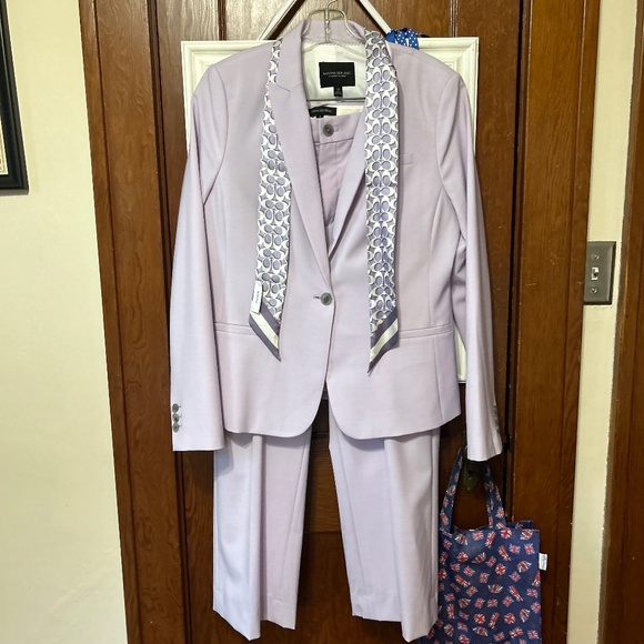 Banana Republic suit - Picture 1 of 1